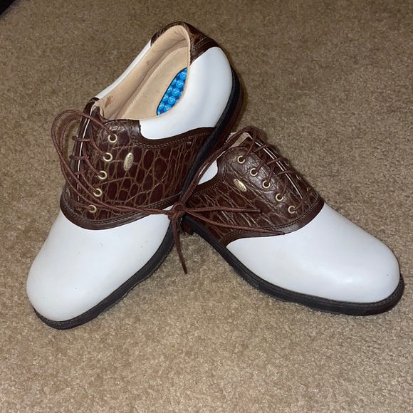 MENs GOLF SHOES -size 9.5 - Picture 1 of 3
